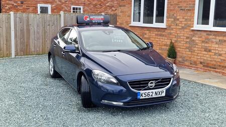 VOLVO V40 1.6 D2 SE 