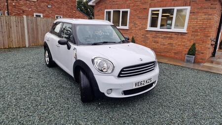 MINI COUNTRYMAN 1.6 One D Countryman