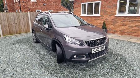 PEUGEOT 2008 1.2 PureTech Allure 